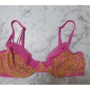 Fenty Savage 38C Pink Floral Lace Bra Underwire Back Closure